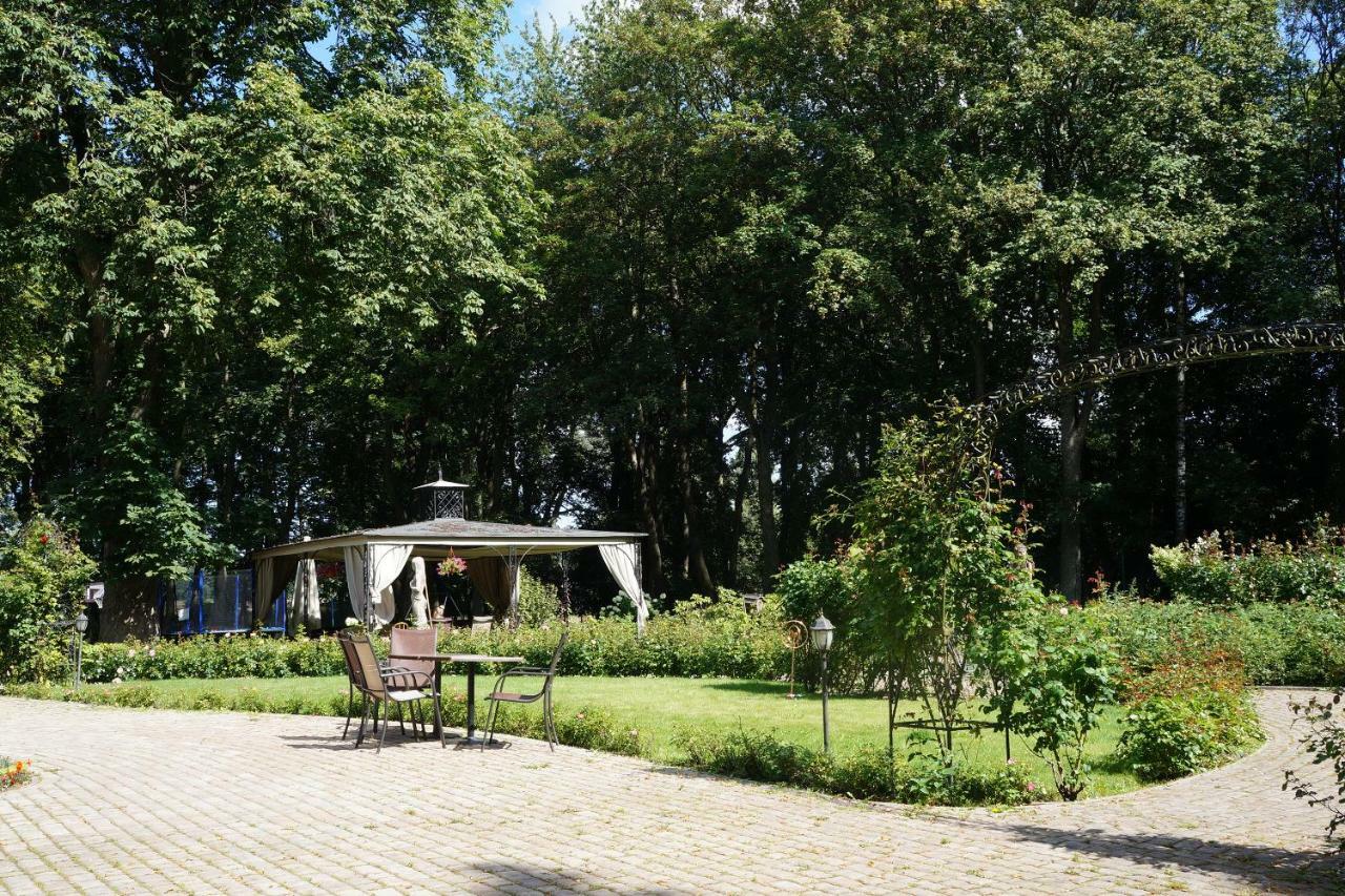 Lisewski Dwór Gniewino Exterior foto